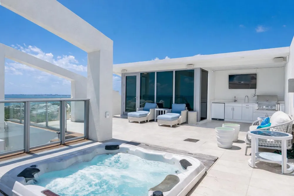3100 Ocean Drive #Hph3 Riviera Beach, FL 33404