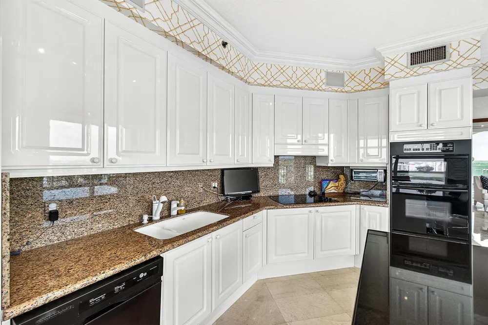 3720 S Ocean Boulevard #1510 Highland Beach, FL 33487