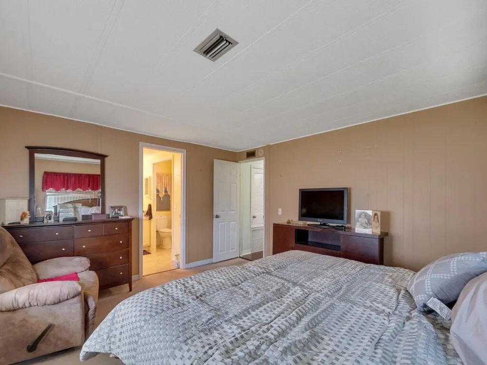 225 NE Forrest Court Jensen Beach, FL 34957