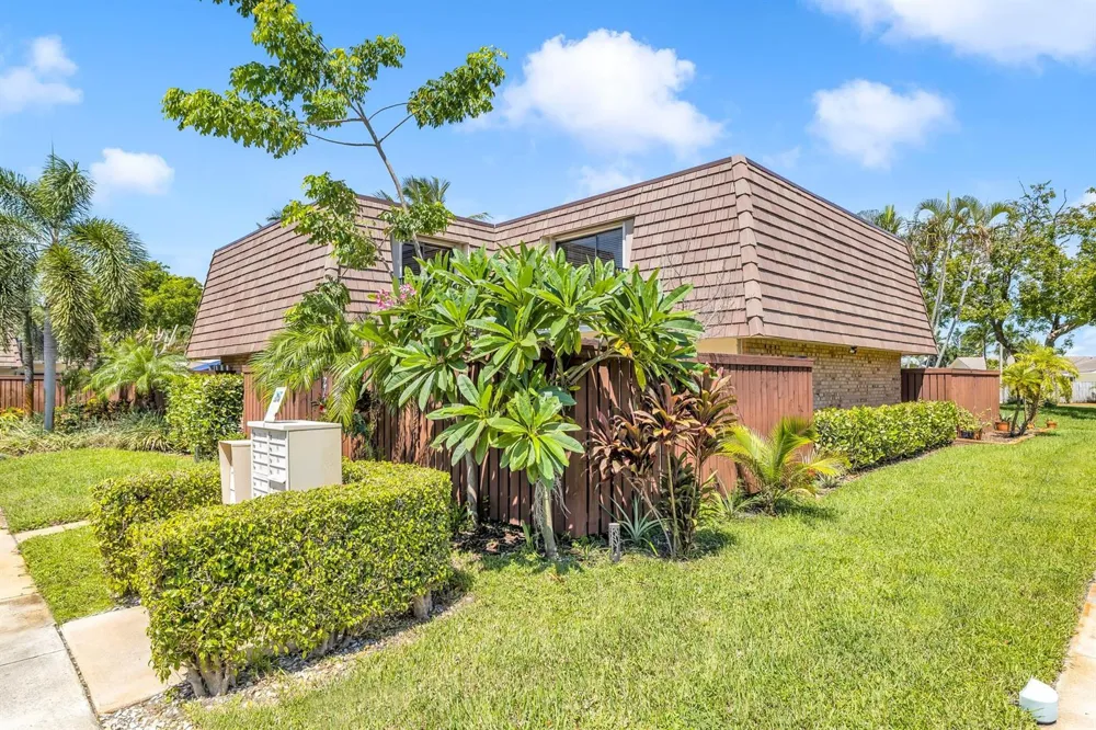 2776 SW 15th Street Deerfield Beach, FL 33442