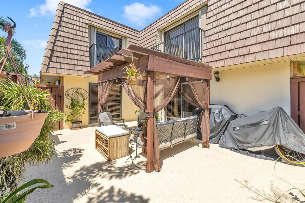 2776 SW 15th Street Deerfield Beach, FL 33442