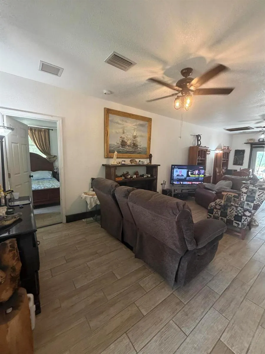 235 Sendero Street Clewiston, FL 33440