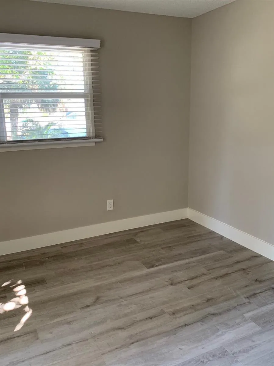 4220 NE Indian River Drive NE #Unit #5 Jensen Beach, FL 34957