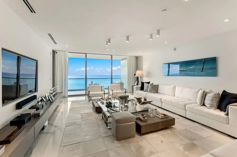 10201 Collins Avenue #1803 Bal Harbour, FL 33154