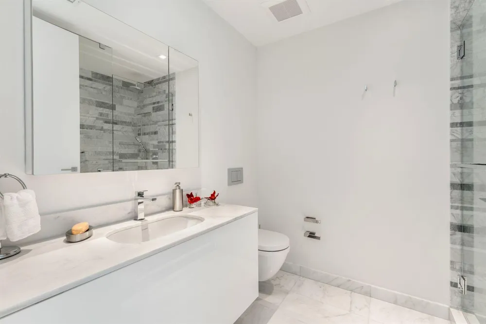 10201 Collins Avenue #1803 Bal Harbour, FL 33154