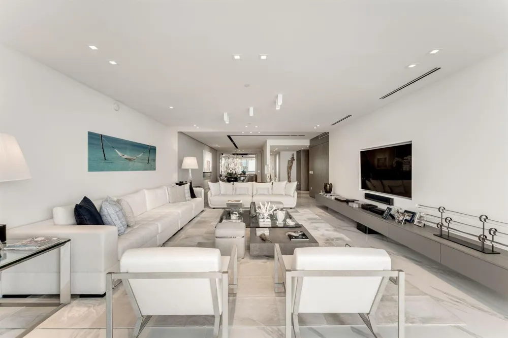 10201 Collins Avenue #1803 Bal Harbour, FL 33154