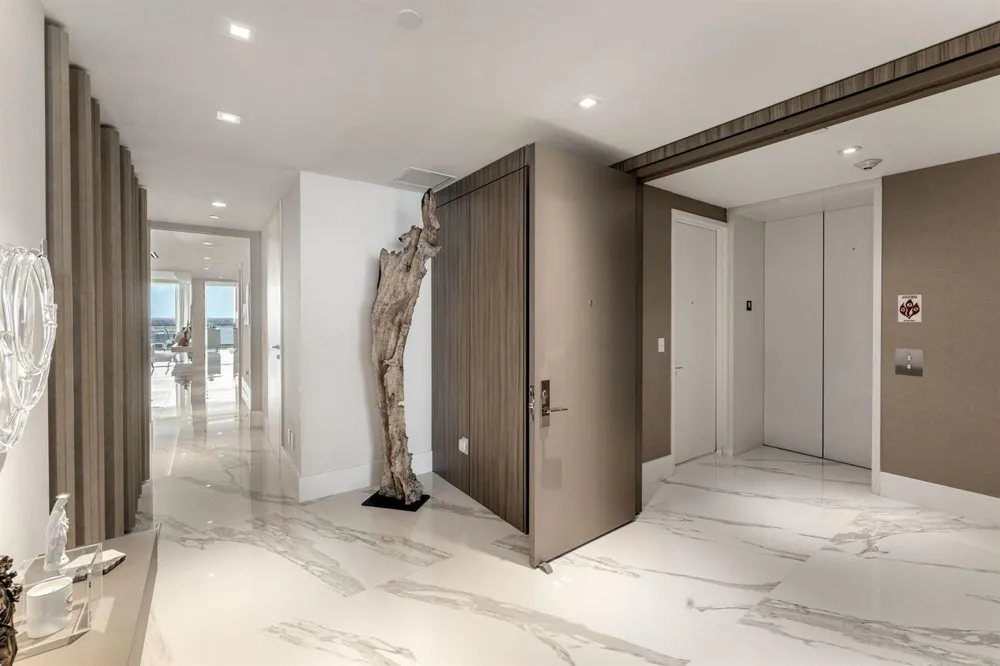 10201 Collins Avenue #1803 Bal Harbour, FL 33154
