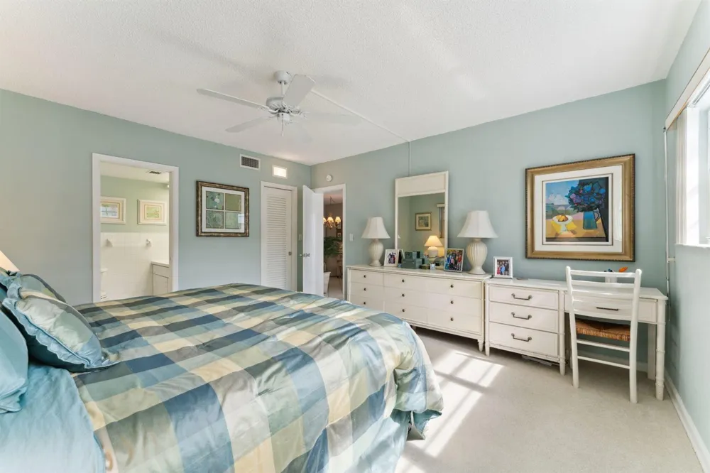 1470 S Ocean Boulevard #1002 Lauderdale By The Sea, FL 33062