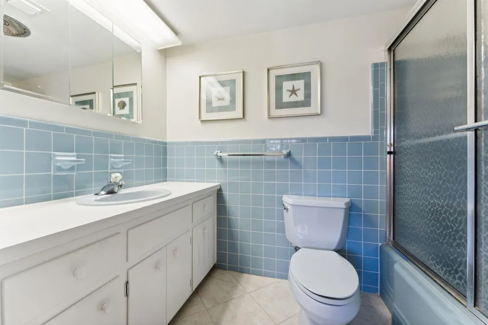 1470 S Ocean Boulevard #1002 Lauderdale By The Sea, FL 33062