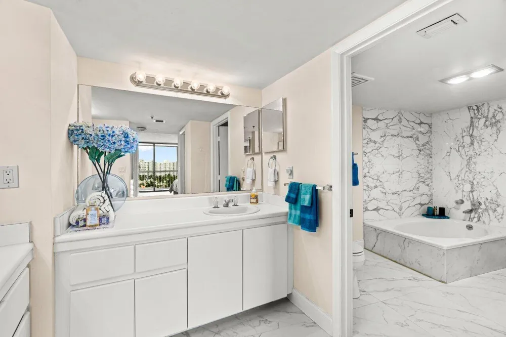 4740 S Ocean Boulevard #903 Highland Beach, FL 33487