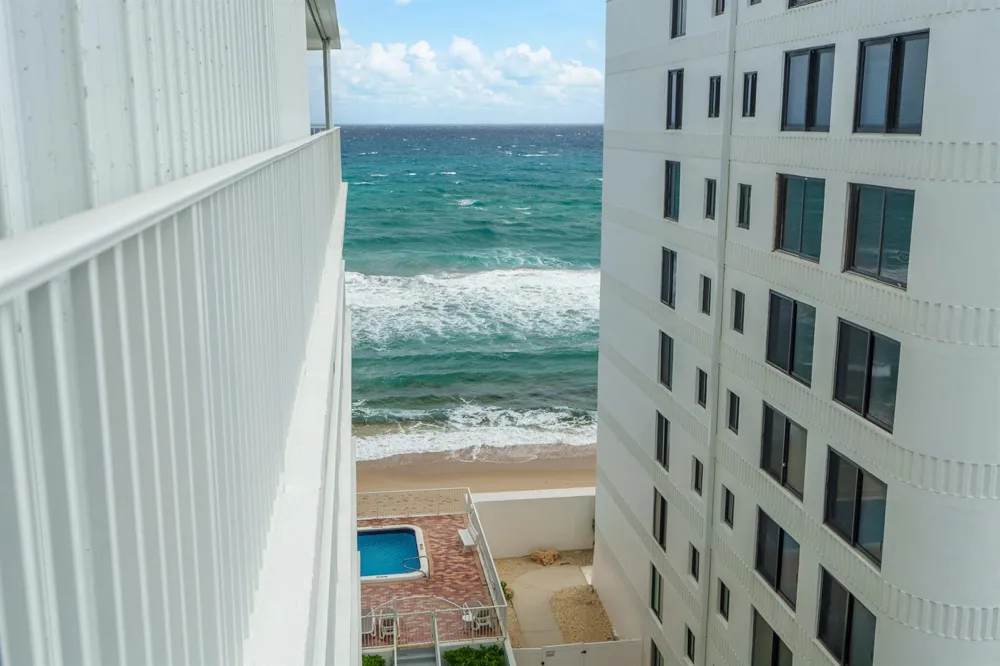 3580 S Ocean Boulevard #6b South Palm Beach, FL 33480
