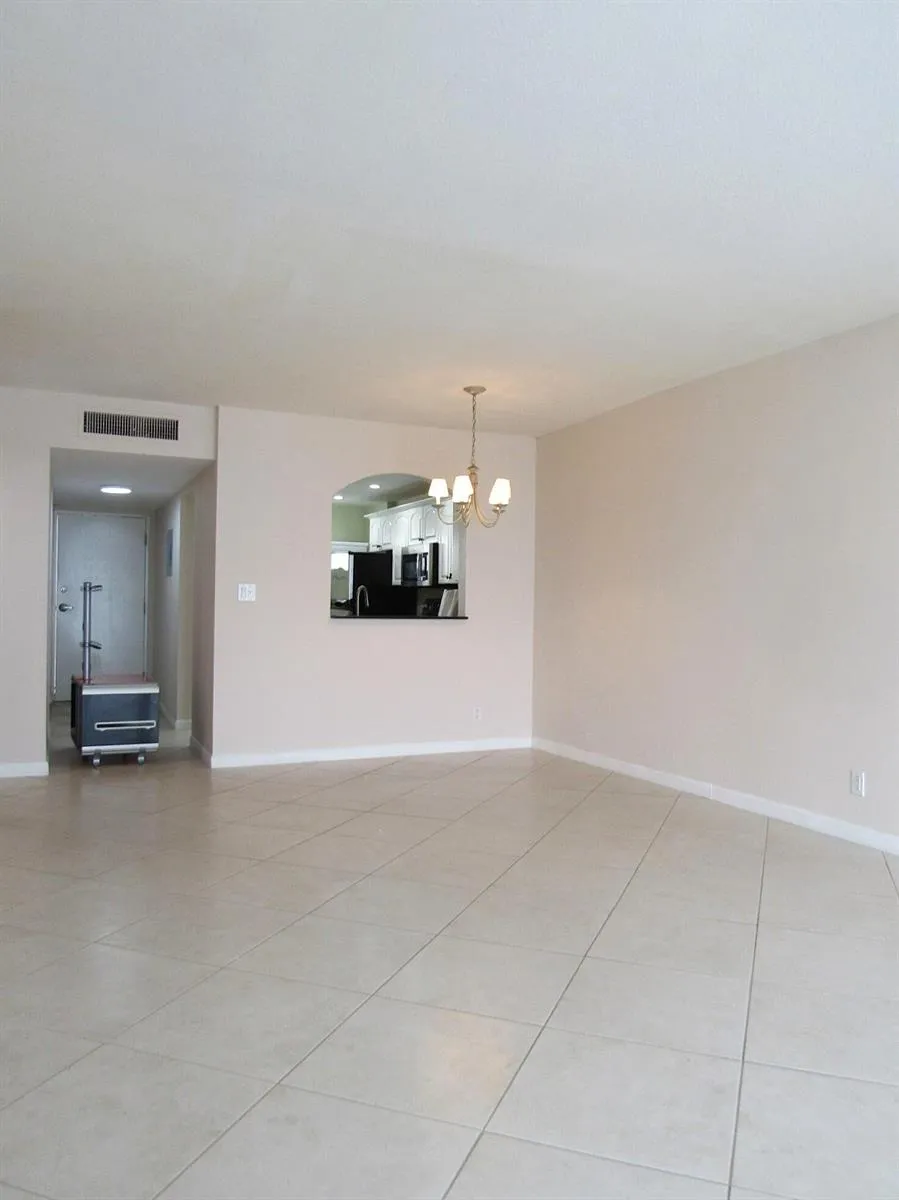3580 S Ocean Boulevard #6b South Palm Beach, FL 33480