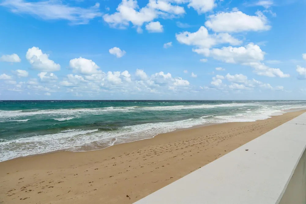 3580 S Ocean Boulevard #6b South Palm Beach, FL 33480