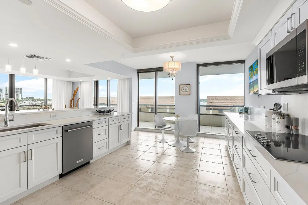 100 Lakeshore Drive #252 North Palm Beach, FL 33408
