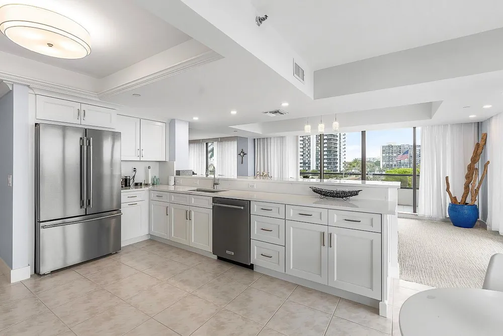 100 Lakeshore Drive #252 North Palm Beach, FL 33408