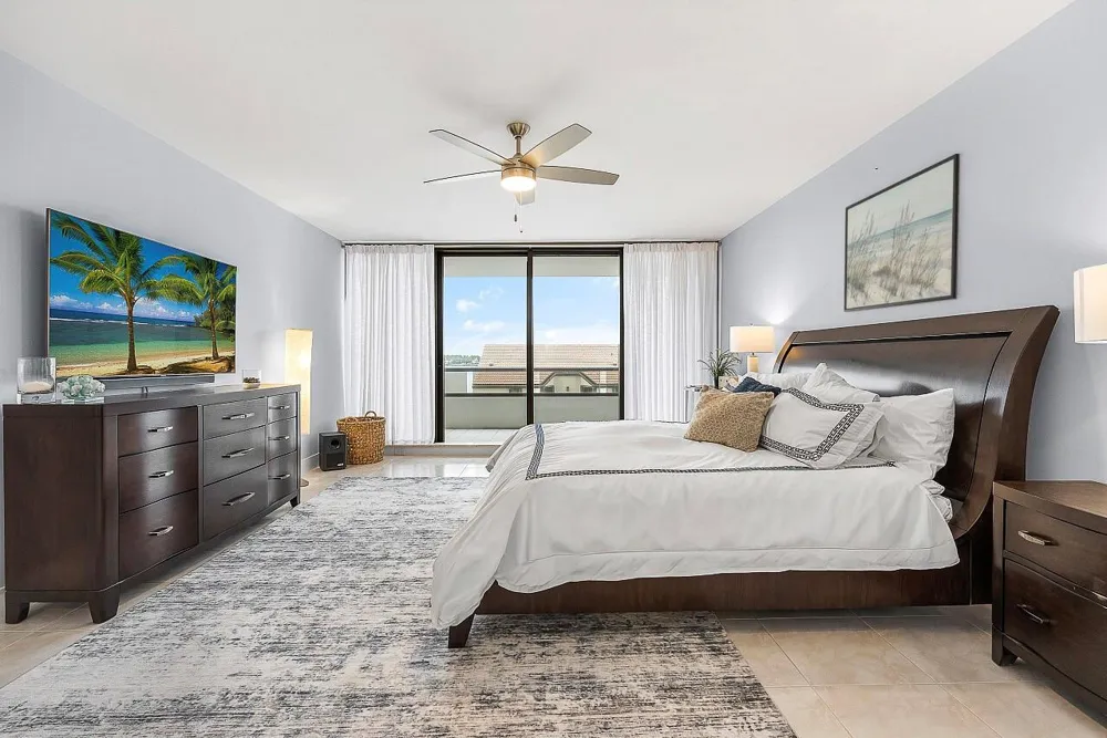 100 Lakeshore Drive #252 North Palm Beach, FL 33408