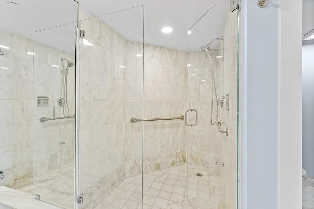 100 Lakeshore Drive #252 North Palm Beach, FL 33408