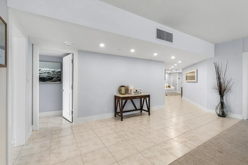 100 Lakeshore Drive #252 North Palm Beach, FL 33408