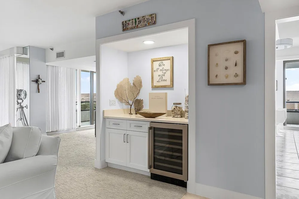 100 Lakeshore Drive #252 North Palm Beach, FL 33408