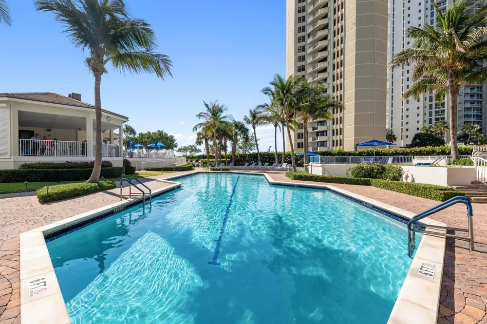 3000 Ocean Drive #4 F Singer Island, FL 33404