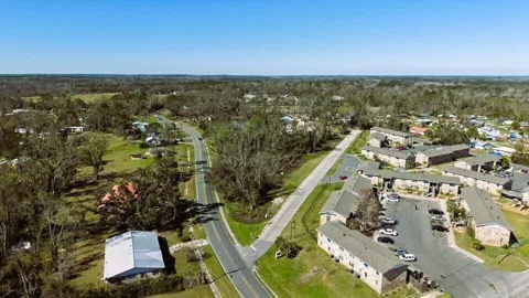 7 SW Bum Gardener Drive