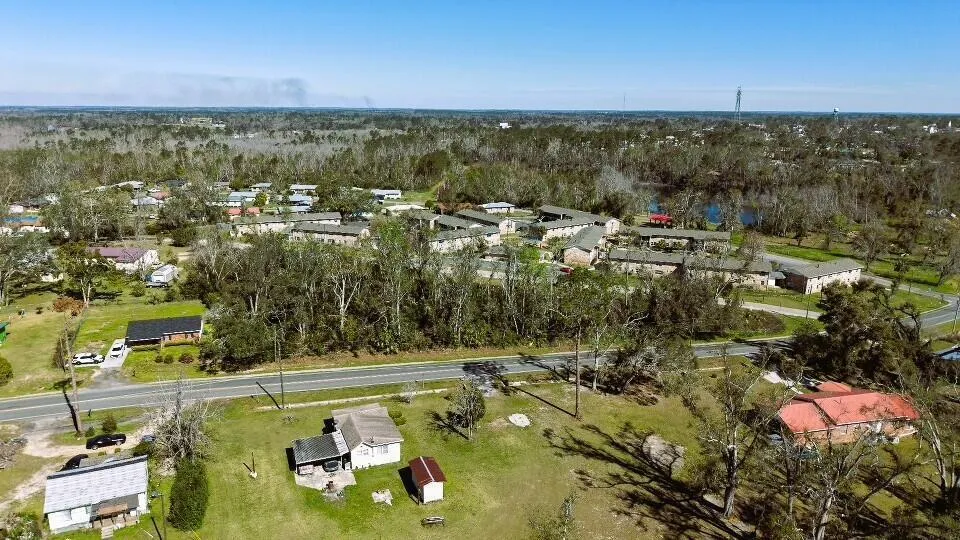 7 SW Bum Gardener Drive 
