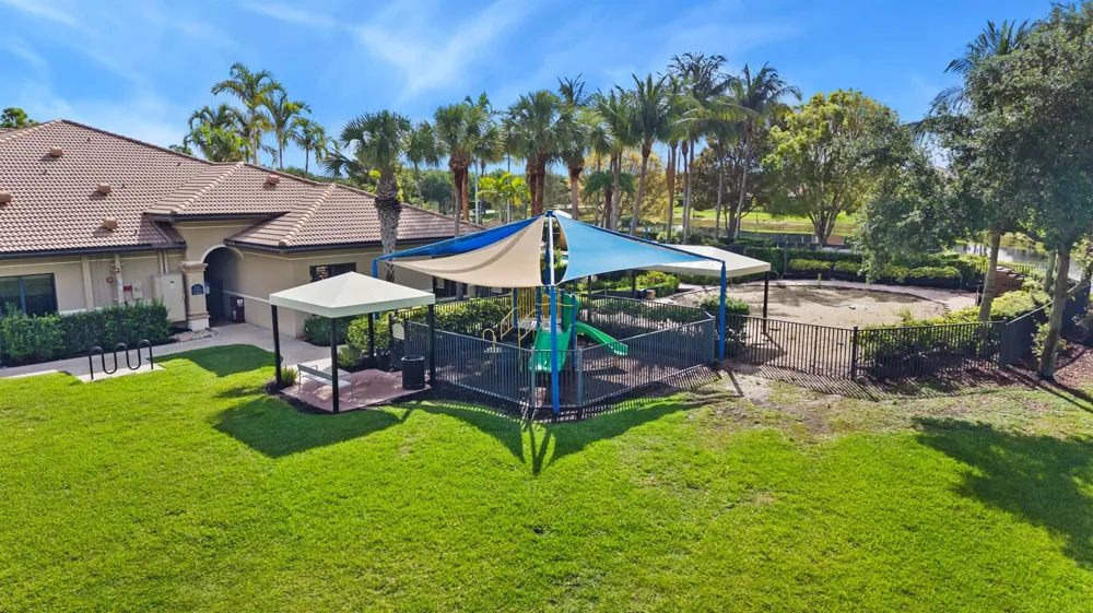 6513 Monterey Point #201 Naples, FL 34105
