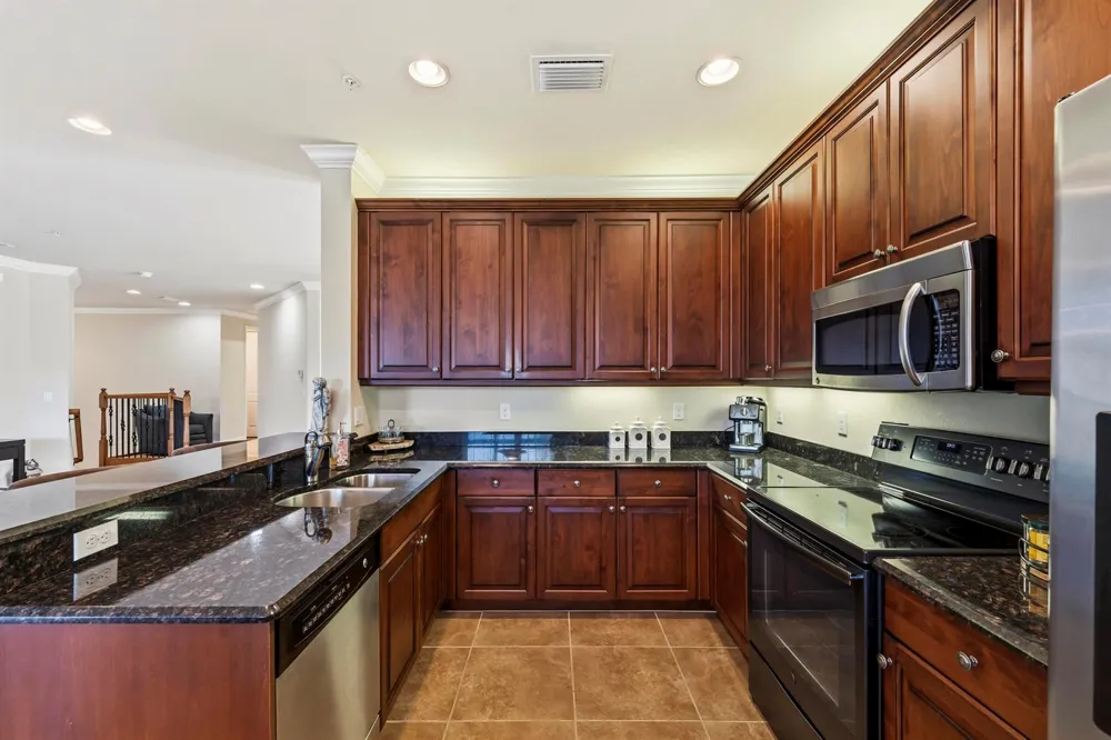 6513 Monterey Point #201 Naples, FL 34105