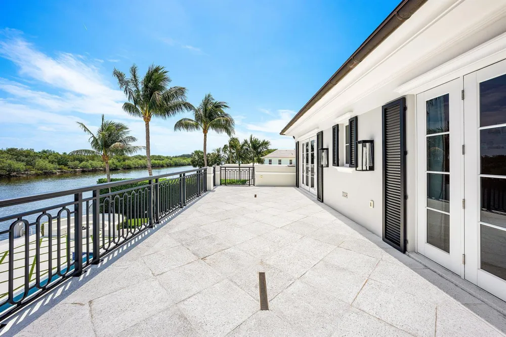 2530 Avenue Au Soleil Gulf Stream, FL 33483