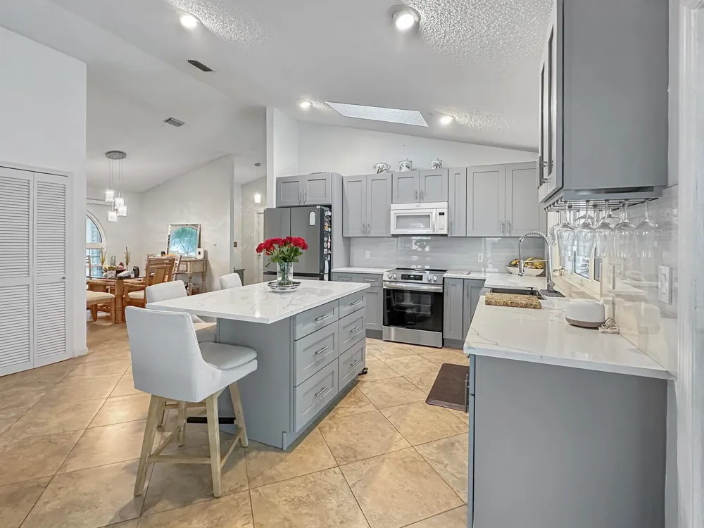 117 Hinchman Avenue Sebastian, FL 32958