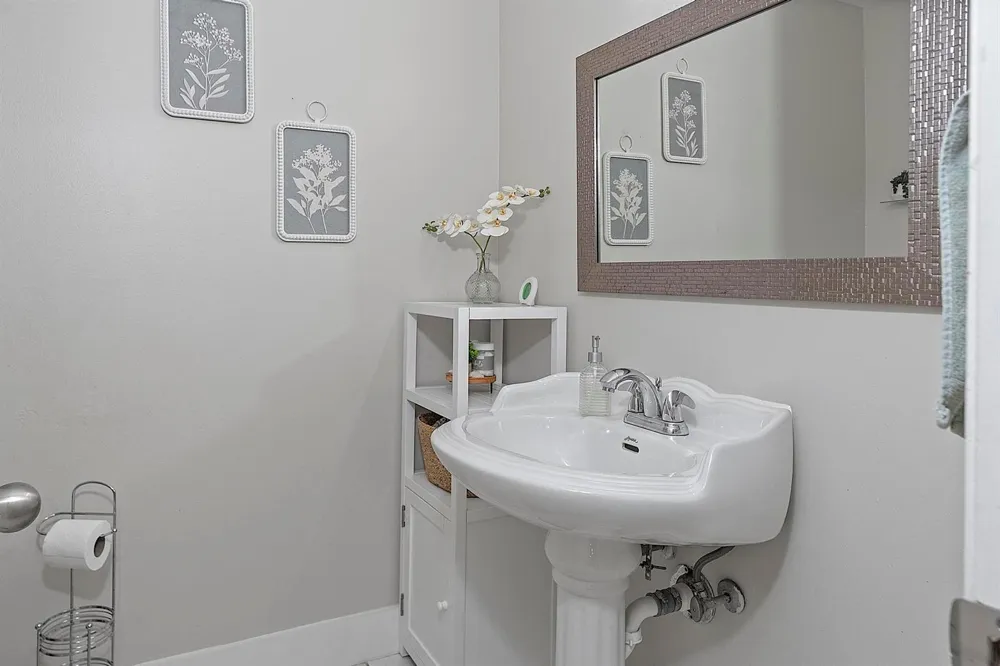 1177 NW 98th Terrace #132 Pembroke Pines, FL 33024
