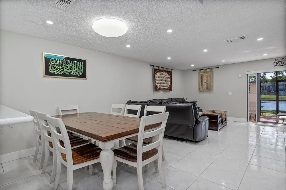 1177 NW 98th Terrace #132 Pembroke Pines, FL 33024