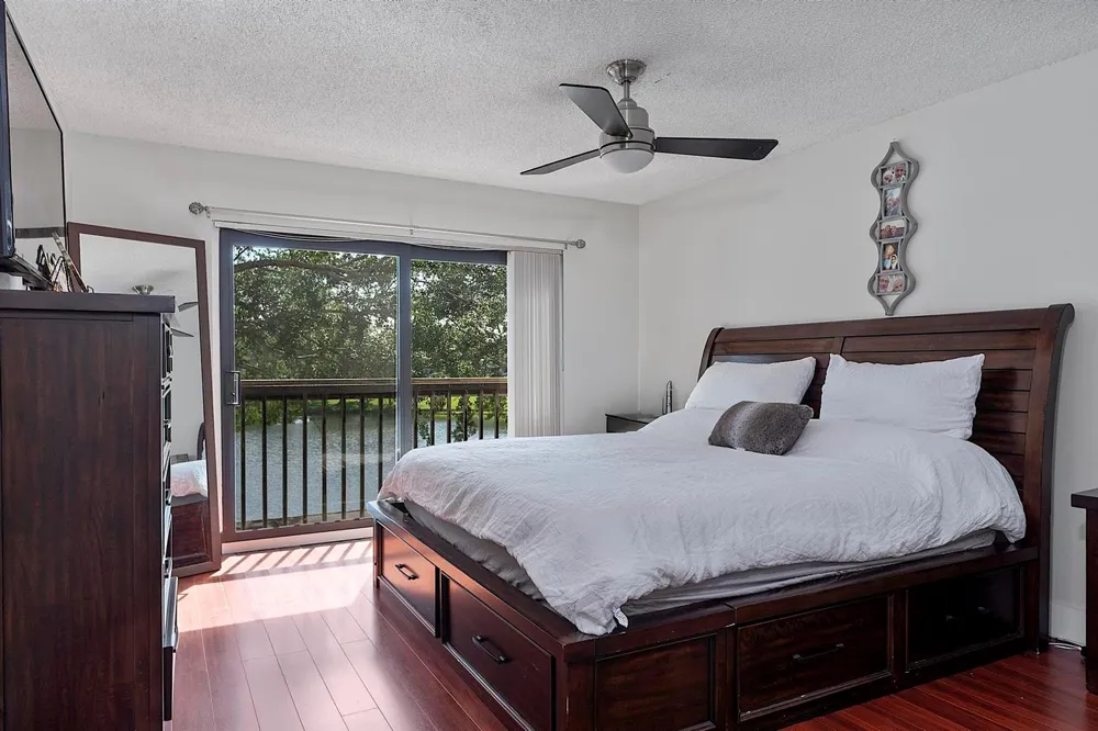 1177 NW 98th Terrace #132 Pembroke Pines, FL 33024