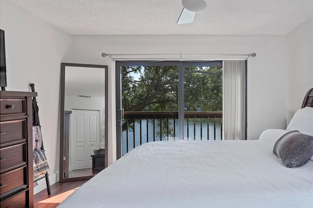1177 NW 98th Terrace #132 Pembroke Pines, FL 33024