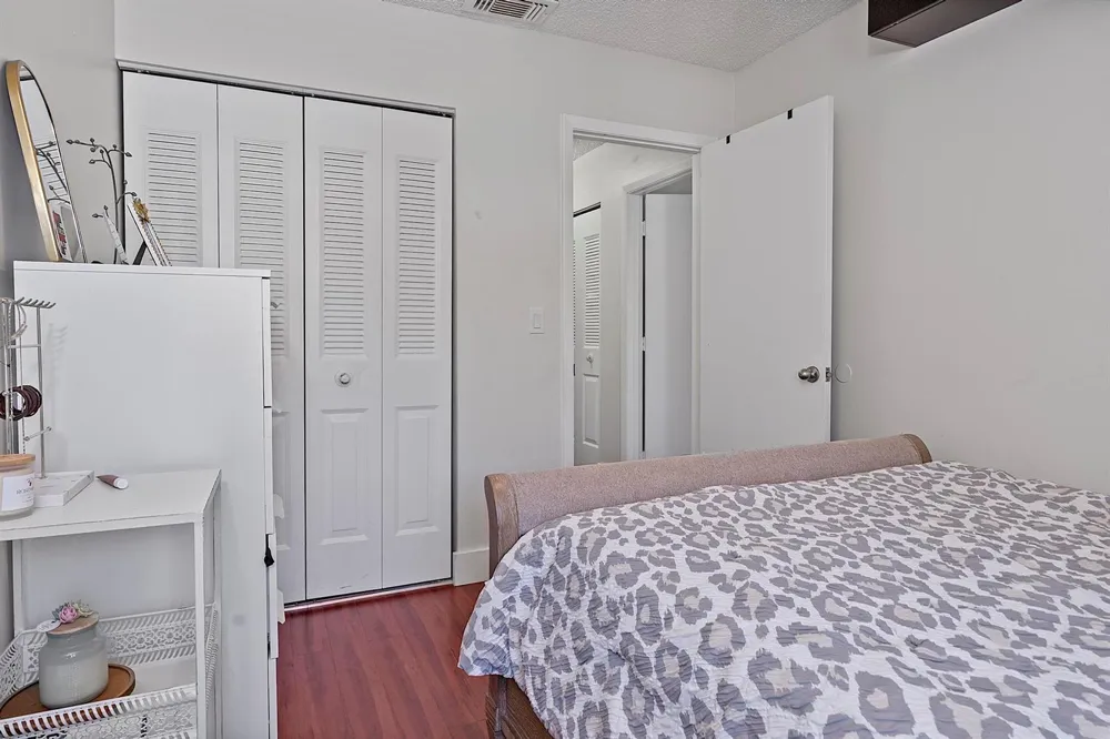 1177 NW 98th Terrace #132 Pembroke Pines, FL 33024
