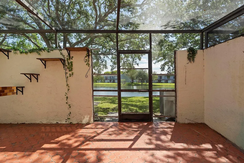 1177 NW 98th Terrace #132 Pembroke Pines, FL 33024