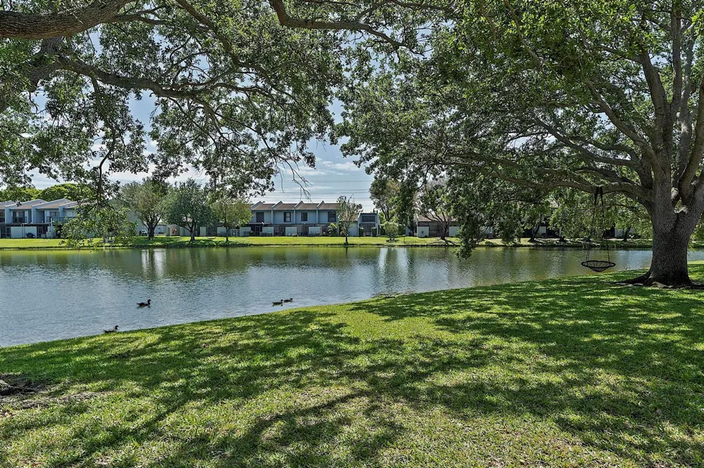 1177 NW 98th Terrace #132 Pembroke Pines, FL 33024