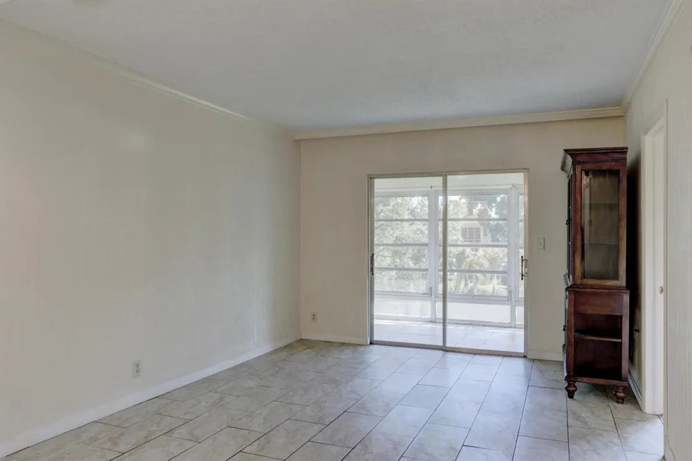 1100 Ponce De Leon Circle #305 Vero Beach, FL 32960