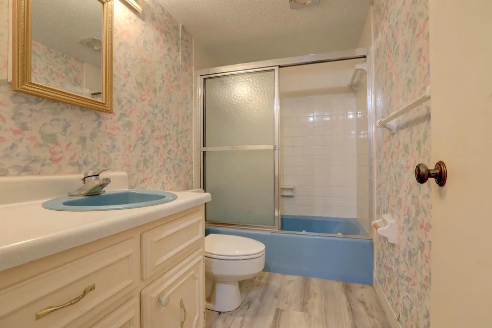 1100 Ponce De Leon Circle #305 Vero Beach, FL 32960
