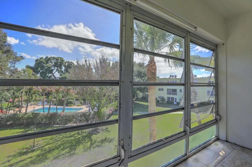 1100 Ponce De Leon Circle #305 Vero Beach, FL 32960