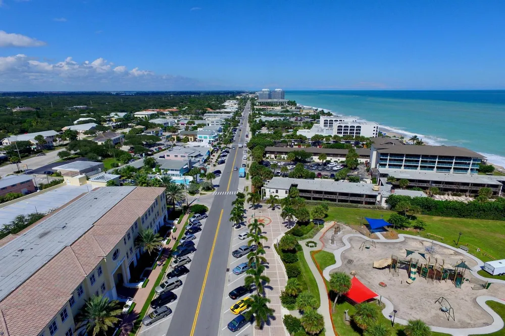 1100 Ponce De Leon Circle #305 Vero Beach, FL 32960