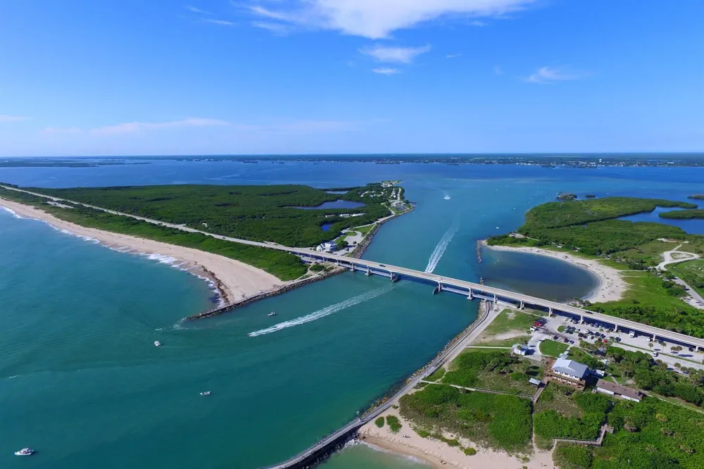 1100 Ponce De Leon Circle #305 Vero Beach, FL 32960