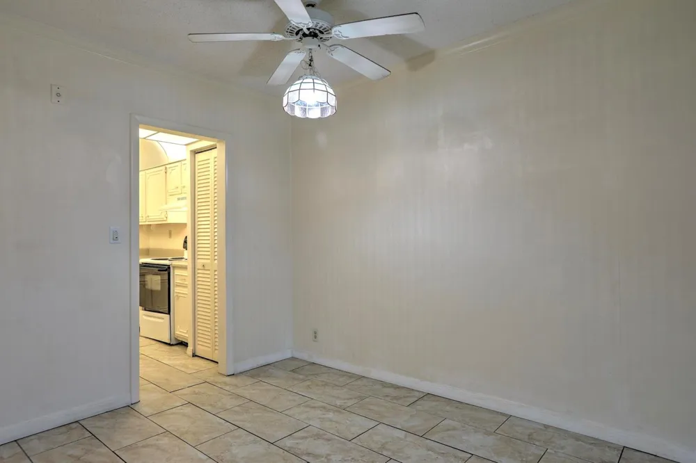 1100 Ponce De Leon Circle #305 Vero Beach, FL 32960