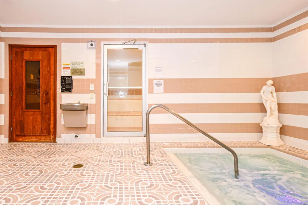 10101 Collins Avenue #7d Bal Harbour, FL 33154