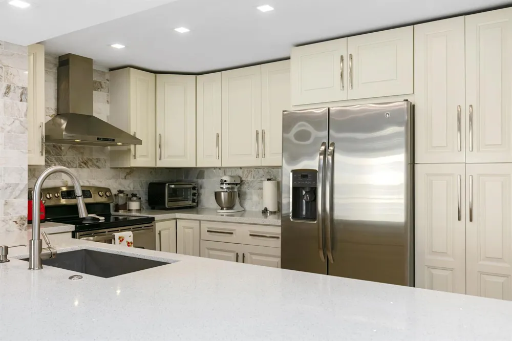 1147 Hillsboro Mile #803 Hillsboro Beach, FL 33062