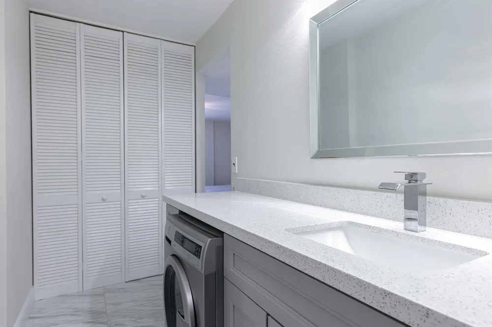 1147 Hillsboro Mile #803 Hillsboro Beach, FL 33062