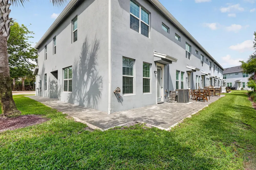 1887 SE Ocean Cove Way Stuart, FL 34996
