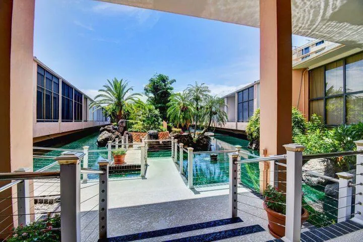 3589 S Ocean Boulevard #614 South Palm Beach, FL 33480