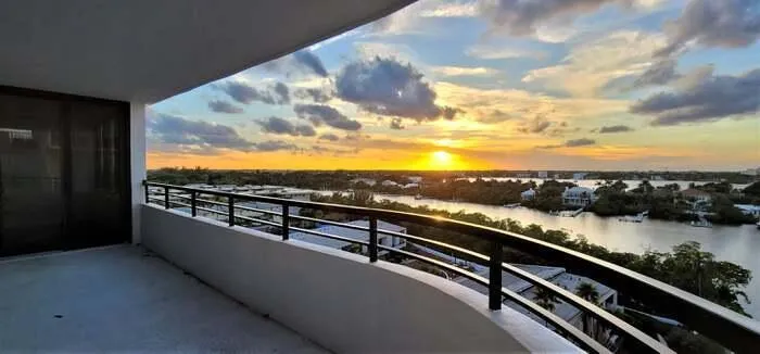 3589 S Ocean Boulevard #614 South Palm Beach, FL 33480