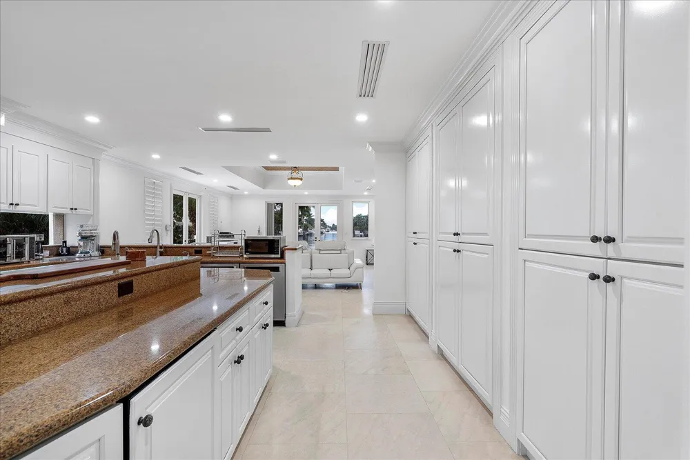 414 Riviera Isle Drive Fort Lauderdale, FL 33301